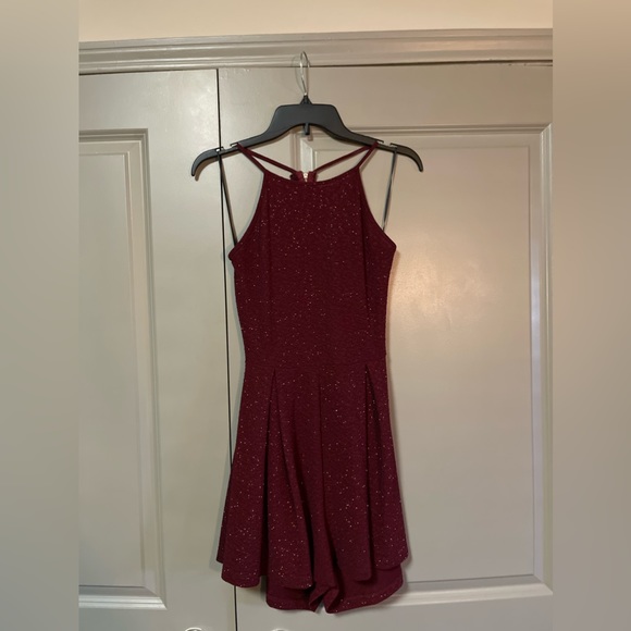 Windsor burgundy glitter romper size large - Picture 3 of 7